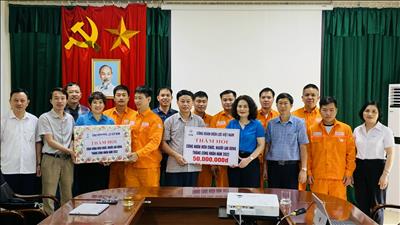 Công đoàn Điện lực Việt Nam (EVN) thăm hỏi và động viên công nhân viên, người lao động Công ty thủy điện Bản Vẽ nhân dịp tháng công nhân 2022