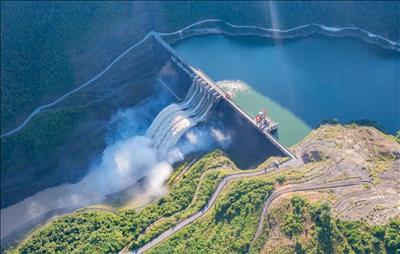 Thủy điện Bản Vẽ xả điều tiết nước qua tràn từ 16h hôm nay để giảm lũ cho hạ du