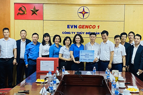 Lãnh đạo Công đoàn tập đoàn điện lực Việt Nam thăm hỏi và động viên CBCNV Công ty TĐ Bản Vẽ