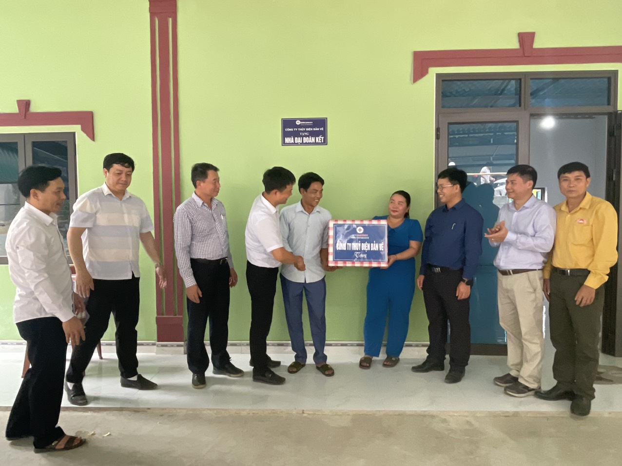 EVNGENCO1 bàn giao 20 nhà Đại đoàn kết cho người dân tại Nghệ An